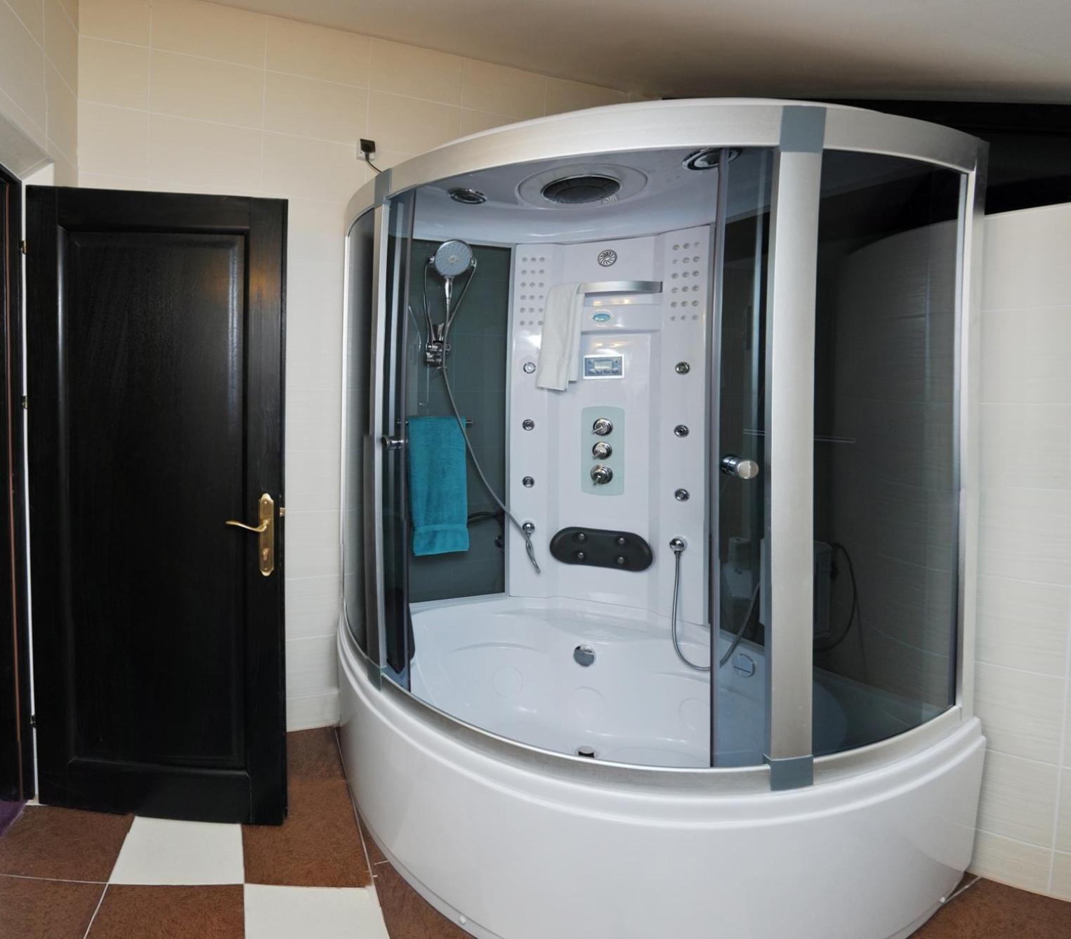 Hotel Toacabellevue Gura Humorului Exteriör bild